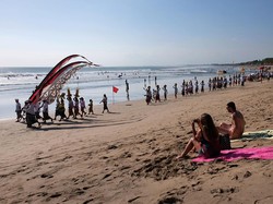 Viral Bule Berhubungan Seks Diduga di Pantai Canggu Bali