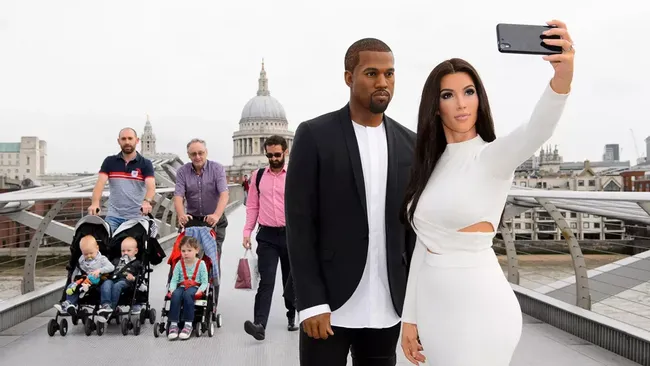 Madame Tussauds London memindahkan patung Kanye West dari ruang pameran ke penyimpanan buntut komentar anti-Semit sang rapper.