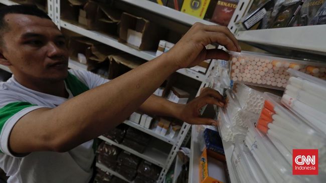 Jokowi Resmi Larang Penjualan Rokok di Dekat Sekolah-Tempat Main Anak