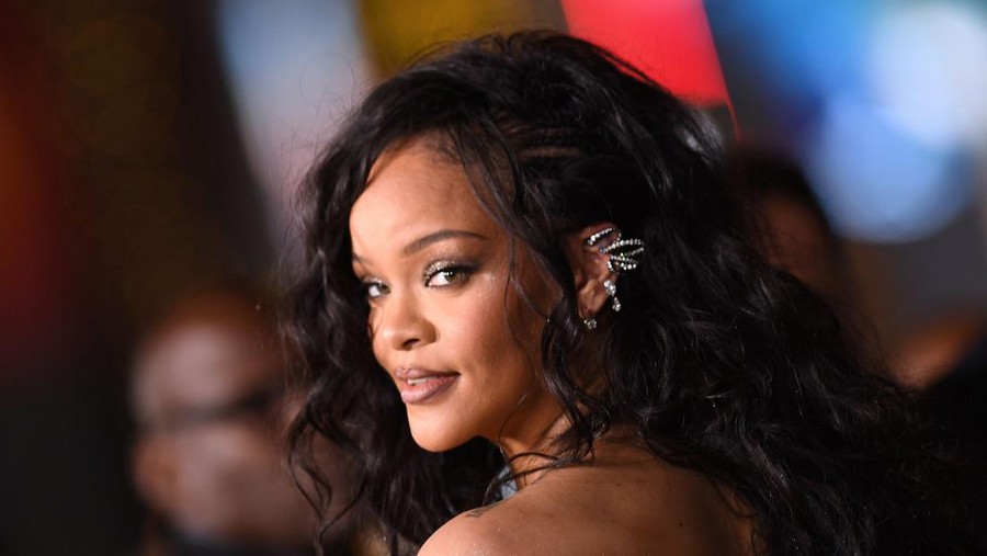 RIhanna dan A$AP Rocky di Premier Black Panther 2: Wakanda Forever Barbadian singer Rihanna arrives for the world premiere of Marvel Studios'