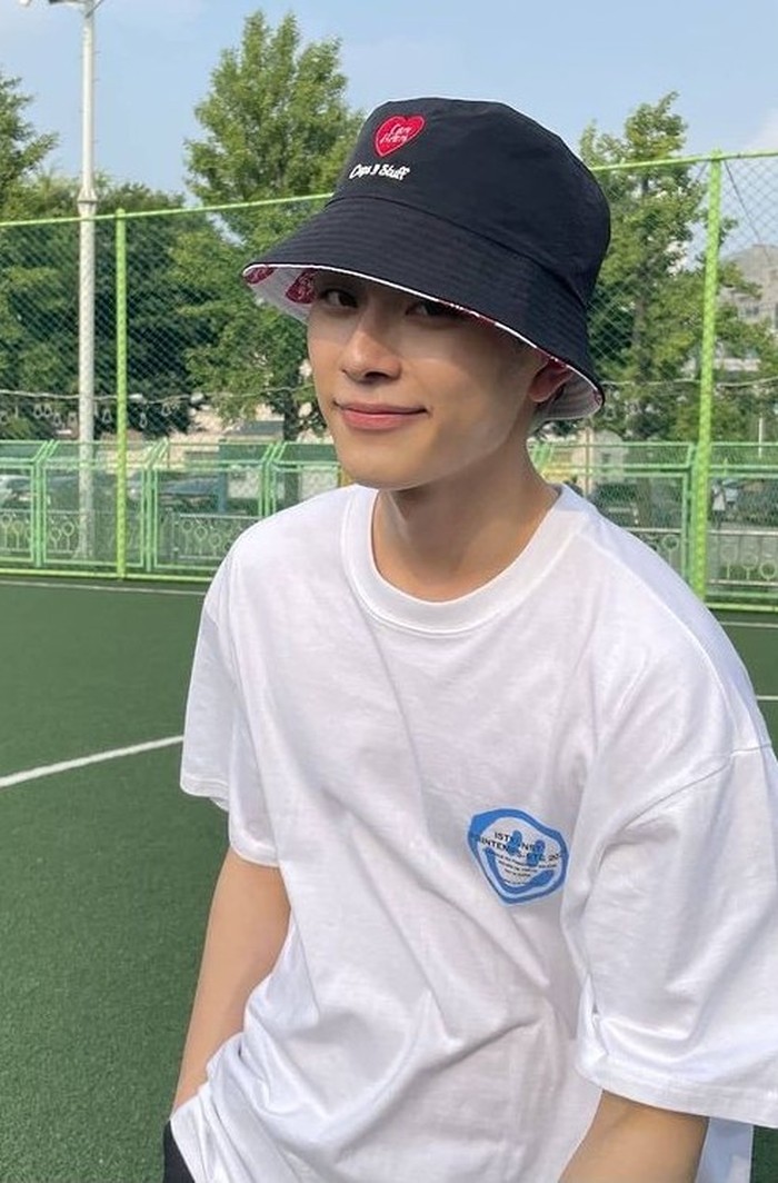 Sayangnya, idol yang mendapat julukan ‘anak ayam’ itu menempati ranking 17 di babak final dan gagal debut sebagai anggota WANNA ONE./ Foto: instagram.com/official_yooseonho