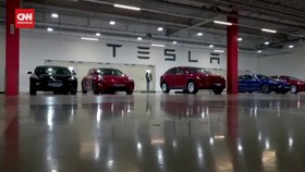VIDEO: Tesla Diselidiki Buntut Klaim Self-Driving