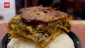 VIDEO: Lagi DI Bandung? Yuk Cobain Gurihnya Martabak Rendang Minggu 07