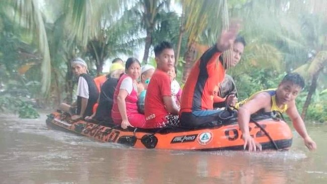 Setidaknya 31 orang tewas imbas bencana banjir dan longsor yang menerjang wilayah mayopritas muslim provinsi Maguindanao, Filipina, sejak Kamis (27/10).