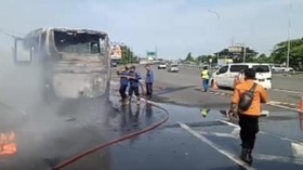 Bus Rombongan Mahasiswa Mataram Terbakar di Tol Menanggal Surabaya