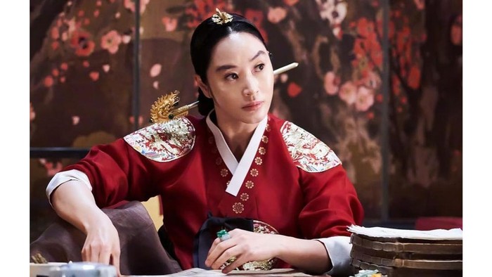 Comeback drama terbaru Kim Hye Soo di Under the Queen's Umbrella/Instagram/hs_kim_95