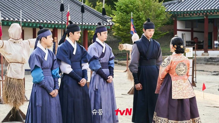 Drama Korea Under the Queen's Umbrella Drama Korea Under the Queen's Umbrella