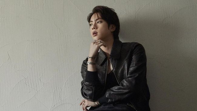 Berikut pernyataan lengkap Big Hit Music mengenai Jin BTS wajib militer, termasuk meminta fan tak datang ke pusat pelatihan.
