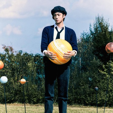 Sehari Dirilis, 'The Astronaut' Jin BTS Puncaki Tangga Lagu iTunes di 97 Negara