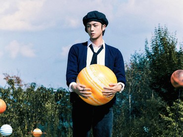img-title Sehari Dirilis, 'The Astronaut' Jin BTS Puncaki Tangga Lagu iTunes di 97 Negara