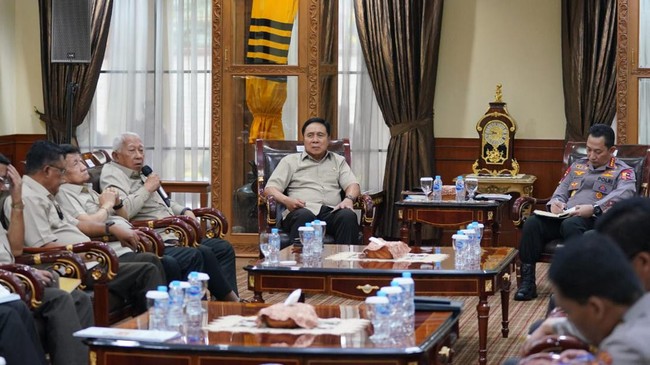 Kapolri Listyo mengatakan pesan dan saran dari para pendahulunya, tujuh jenderal eks pemimpin Korps Bhayangkara itu akan memperkaya perbaikan internal Polri.