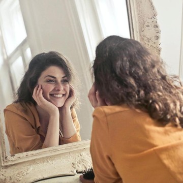 img-title 6 Kebiasaan Mudah untuk Meningkatkan Rasa Percaya Diri, Catat Yuk Beauties!