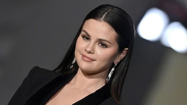 img-title Selena Gomez Ungkap Cara Biasakan Diri dengan Gangguan Mental Bipolar