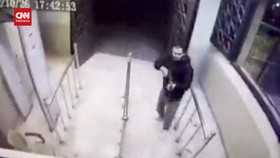 VIDEO: Detik-detik Teroris ISIS Serang Masjid Syiah di Iran