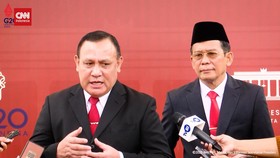 VIDEO: KPK Segera KE Papua Periksa Lukas Enembe