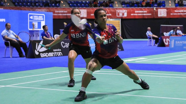Rachel Allessya Rose/Meilysa Trias Puspita Sari kalah dari Liu Sheng Shu/Wang Ting Ge dengan skor 14-21, 16-21 pada final Kejuaraan Dunia Junior 2022