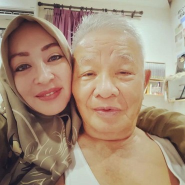 Inilah Sosok Ayah Angelina Sondakh, Pendeta yang Ikhlas Anaknya Mualaf