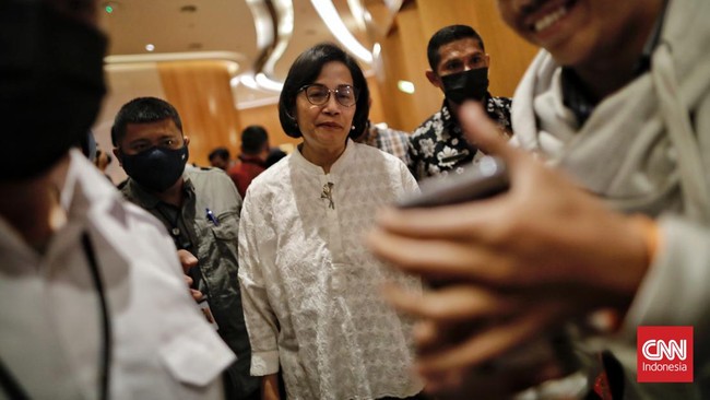 Menkeu Sri Mulyani mengungkap Michael Bloomberg heran melihat dampak pandemi yang membuat anak muda lebih suka work from home (WFH) ketimbang pergi ke kantor.