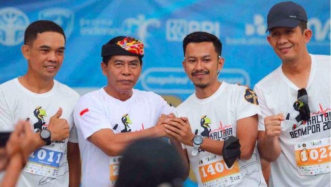 Gubernur Ajak Warga Hidup Sehat Lewat Kaltara Begimpor 2K22 Kaltara Begimpor 2K22 merupakan kompetisi lari yang sekaligus memperkenalkan potensi pariwisata di Kota Tanjung Selor sebagai ibukota Provinsi Kalimantan Utara.