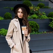 Biar Makin Stylish, Ini Kiat Pakai Topi Fedora untuk Gaya Sehari-hari