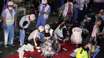 Dua WNI turut menjadi korban luka dalam tragedi stampede kerumunan pesta Halloween di distrik Itaewon, Seoul, Korsel, pada abtu (29/10).