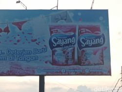 Heboh Baliho Bergambar Celdam dan Bra Berujung Protes di Pekalongan