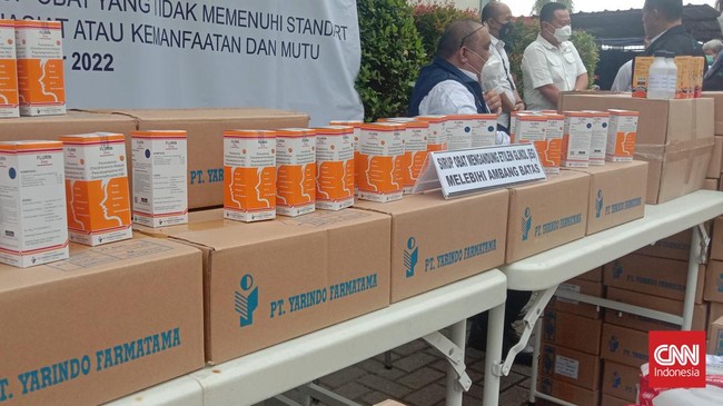 BPOM membeberkan modus yang diduga dilakukan PT Yarindo Farmatama dan PT Universal Pharmaceutical Industries soal obat sirop dengan kandungan EG-DEG tinggi.