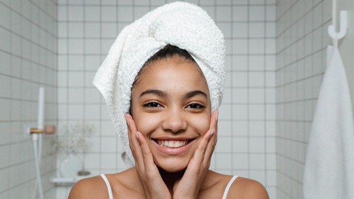 Bebas Kulit Kering, Ini 5 Serum dengan Kandungan Ceramide yang Bisa Dicoba! Bebas Kulit Kering, Ini 5 Serum dengan Kandungan Ceramide yang Bisa Dicoba!