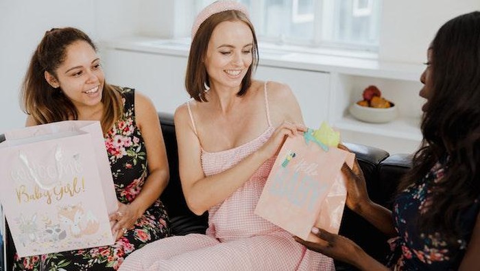 5 Ide Kado Unik dan Lucu yang Cocok Diberikan ke Zodiak Scorpio yang Misterius