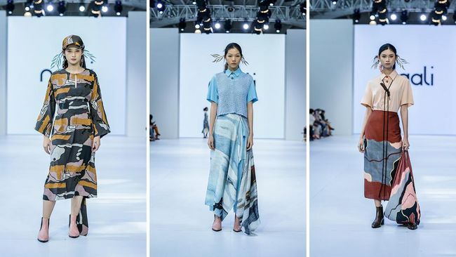 Jakarta Fashion Week 2023 menjamu label dan desainer mancanegara salah satunya dari Australia, desainer Indonesia Auguste Soesastro dan Friederich Herman.