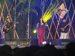 Lirik Lagu Diam - Payung Teduh