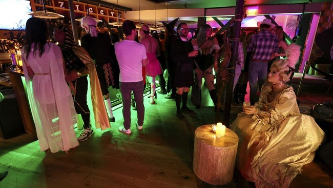 FOTO: Pesta Halloween di Hotel Paling Angker Negeri Paman Sam