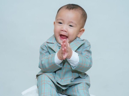 5 Potret Rayyanza 'Cipung' Pemotretan ala Oppa Korea, Ganteng Banget Bun