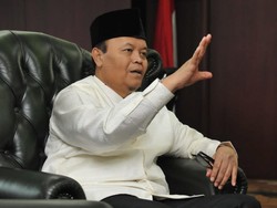 Songsong Indonesia Emas 2045, HNW Ajak Pemuda Jadi Generasi Terdidik