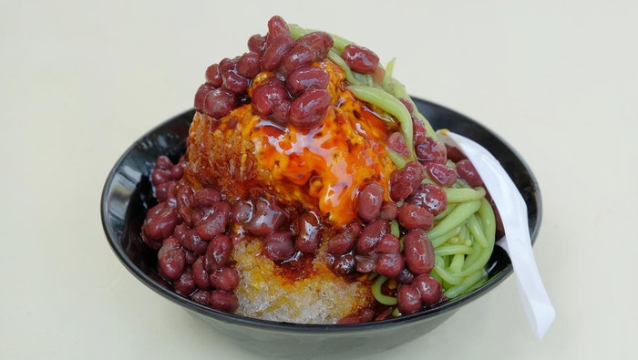 Variations of the concoction are found all across Southeast Asia, with different toppings such as sweet corn, diced jackfruit and durian