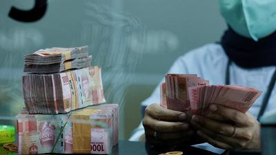 OJK mengungkap sebanyak 57 BPR dan BPRS mendapat lampu hijau untuk melakukan konsolidasi menjadi 18 entitas hingga akhir April 2026.