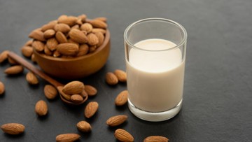 MANFAAT KACANG ALMOND UNTUK IBU MENYUSUI DAN BAYI, BEGINI CARA MENGOLAHNYA