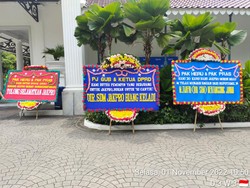 Geger Karangan Bunga Selamatkan JakPro, JakPro Bantah Ada PHK