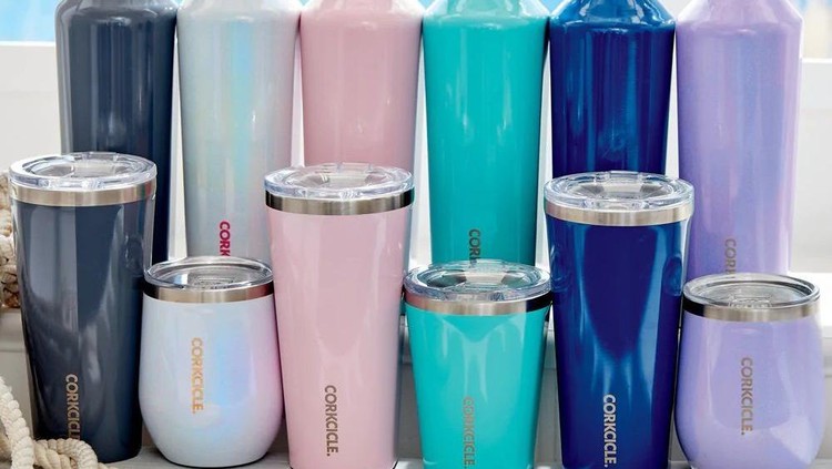 Keistimewaan Botol Minum Corkcicle yang Viral Diburu Orang Kantoran Keistimewaan Botol Minum Corkcicle yang Viral Diburu Orang Kantoran