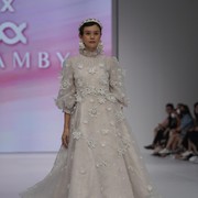 Klamby Tampilkan Tema 'Tea Party' di JFW 2023! Cantik dalam Permainan Warna Pastel dan Detail Laser Cut