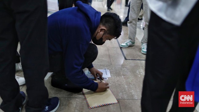 Sejumlah perusahaan lokal dan dunia sudah melakukan PHK terhadap karyawan dengan berbagai alasan, salah satunya tekanan kinerja dan ekonomi.