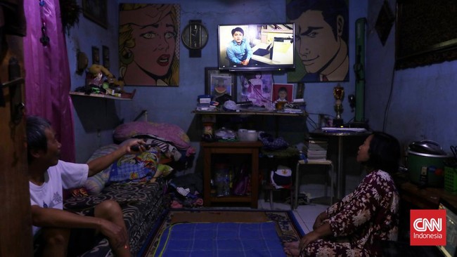 Menko Polhukam Mahfud MD menklaim suntik mati TV analog (Analog Switch Off/ASO) merupakan usaha merealisasikan transformasi digital. Apa maksudnya?
