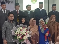 Oki Setiana Dewi Raih 2 Gelar Doktor, Cumlaude dan Pertimbangkan Jadi Dosen
