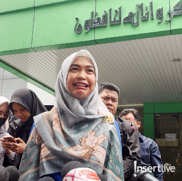 Singgung Ujian dalam Pernikahan, Ria Ricis Tak Kuasa Tahan Tangisnya