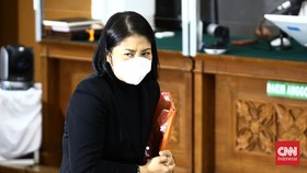 Curhat Yosua ke Kakak: Kenapa Ya Bu Putri Tidak Cari Ajudan Perempuan?