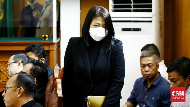 Hakim menanyakan ajudan Ferdy Sambo, Adzan Romer yang menjadi saksi, soal keberadaan Putri Candrawathi saat Brigadir J tewas.
