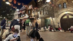 Disneyland Shanghai Tiba-tiba Lockdown, Ada Apa?