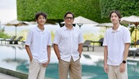 7 Potret Dua Anak Laki-laki Andre Taulany, Ganteng Seperti Sang Ayah