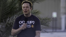 Bikin Perusahaan Baru, Elon Musk Berambisi Buat AI yang Pahami Semesta