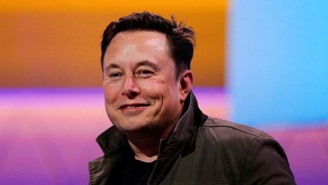 Elon Musk kembali menjadi orang terkaya dunia dengan harta US7,1 miliar setelah sempat berada di bawah CEO LVMH Bernard Arnault pada Desember 2022 lalu.